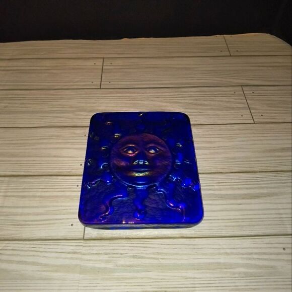 John Cook 2006 Signed Iridescent Carnival Art Glass Sun Face Tile/Plaque 5x5½in - Picture 1 of 9